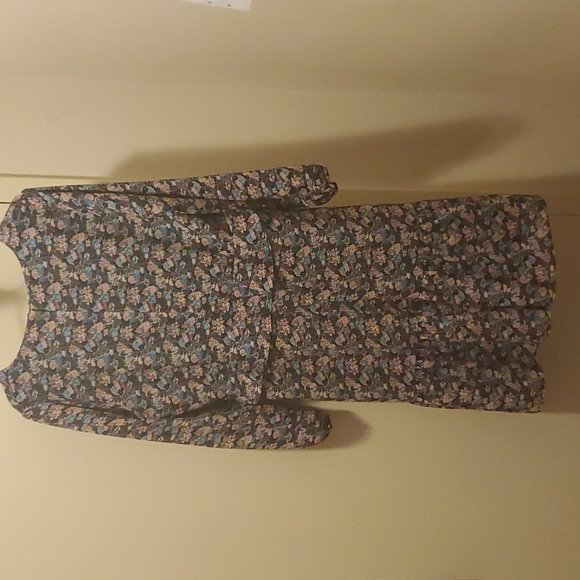 Ladies Dress - Picture 2 of 2